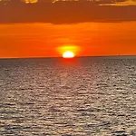 Oceanview 2 Bdrm Unit Jq Tower