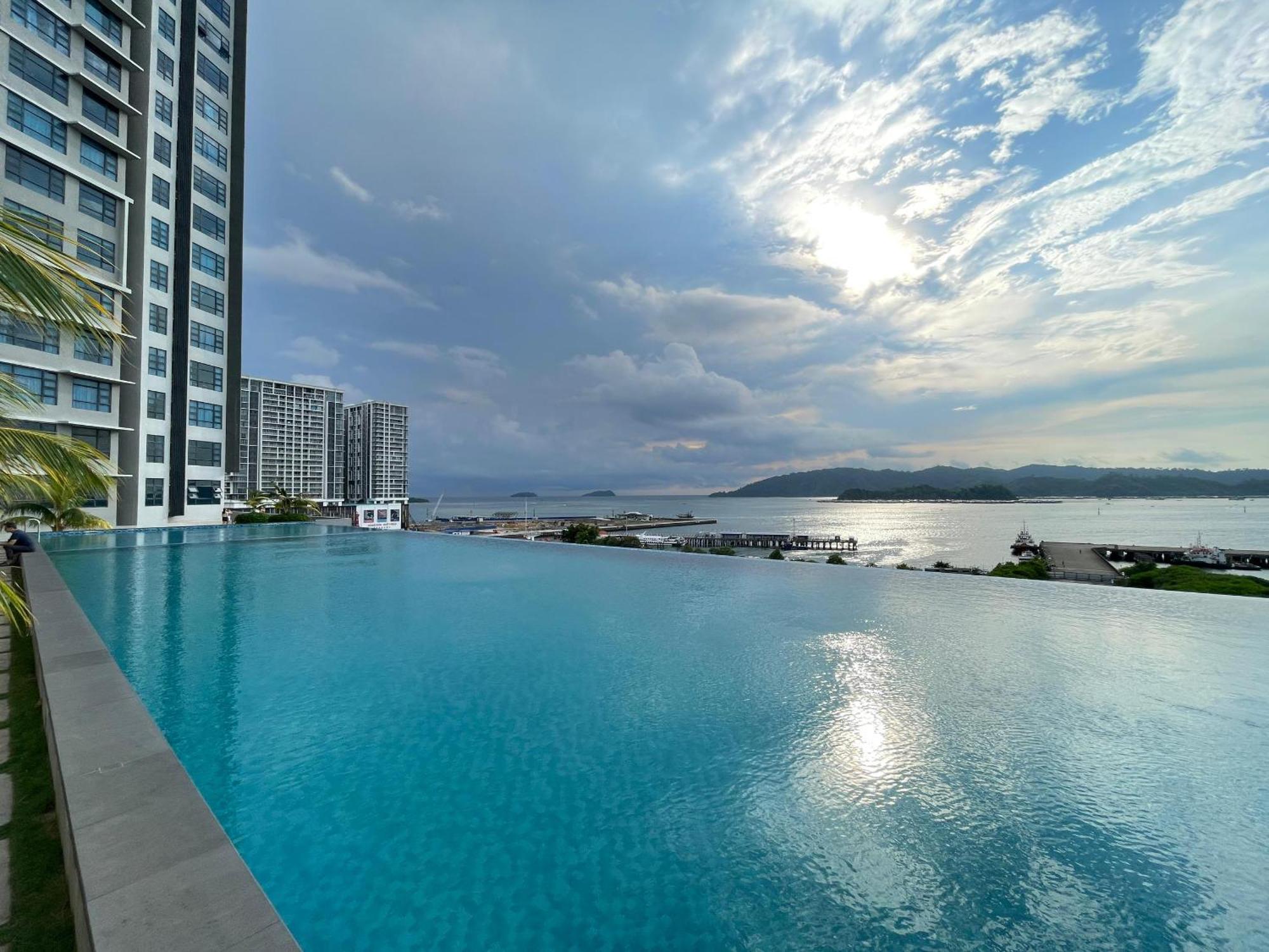 Oceanview 2 Bdrm Unit Jq Tower Kota Kinabalu