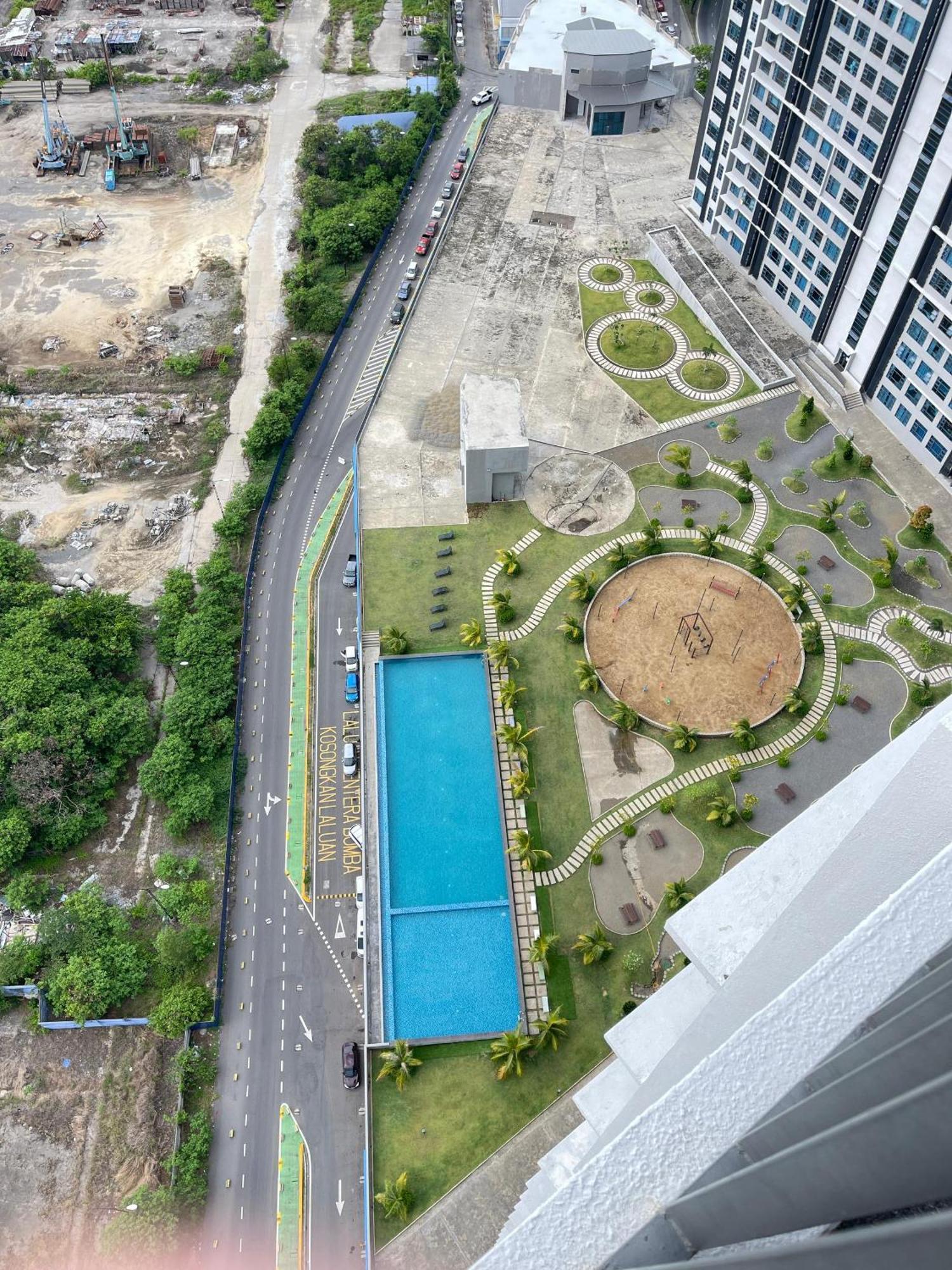 Oceanview 2 Bdrm Unit Jq Tower * Kota Kinabalu